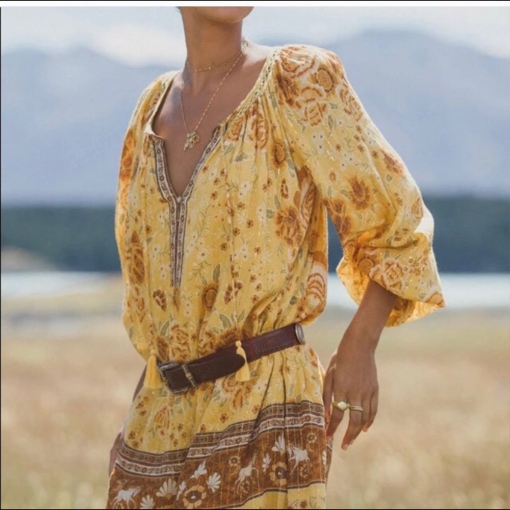 Spell and the Gypsy midi mystic tunic. M Sold out